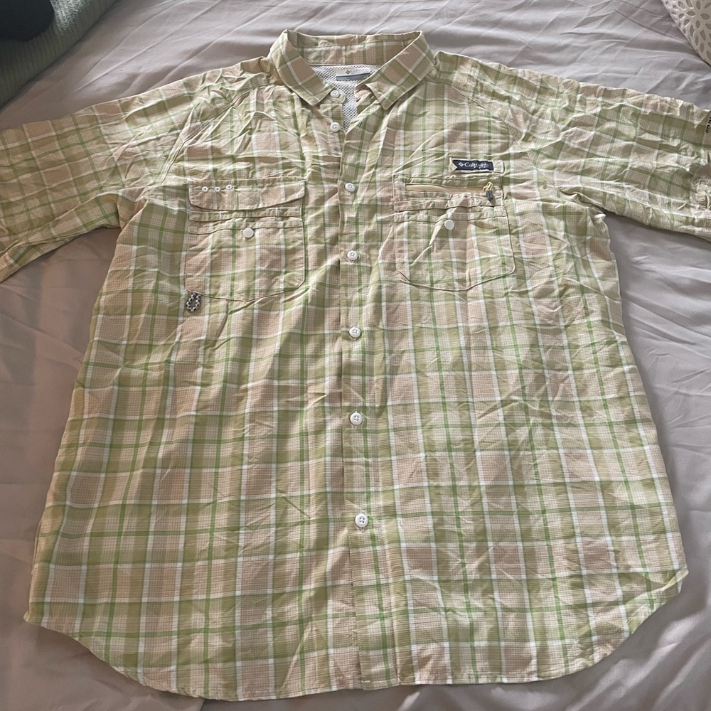 Columbia Short Sleeve Button Down Shirt